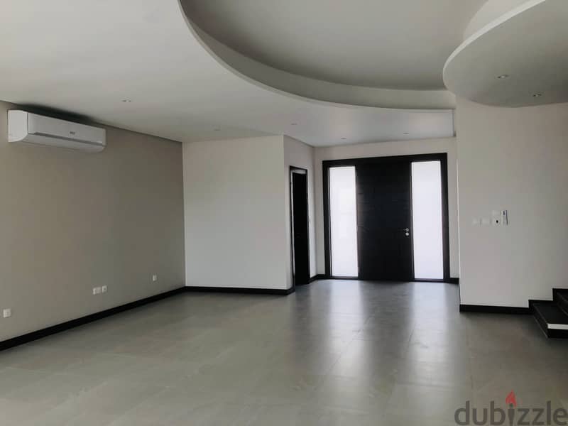 Brand new 5 bedrooms villa for rent at Diyar Al Muharraq33276605 2