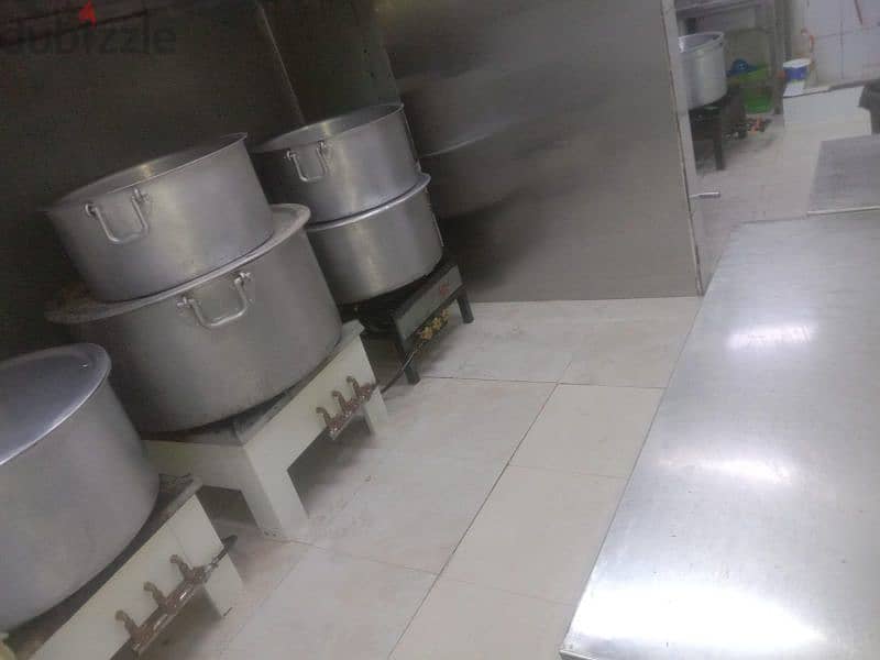 Fully equipped cafeteria (suitable for catering unit) for urgent sale 1