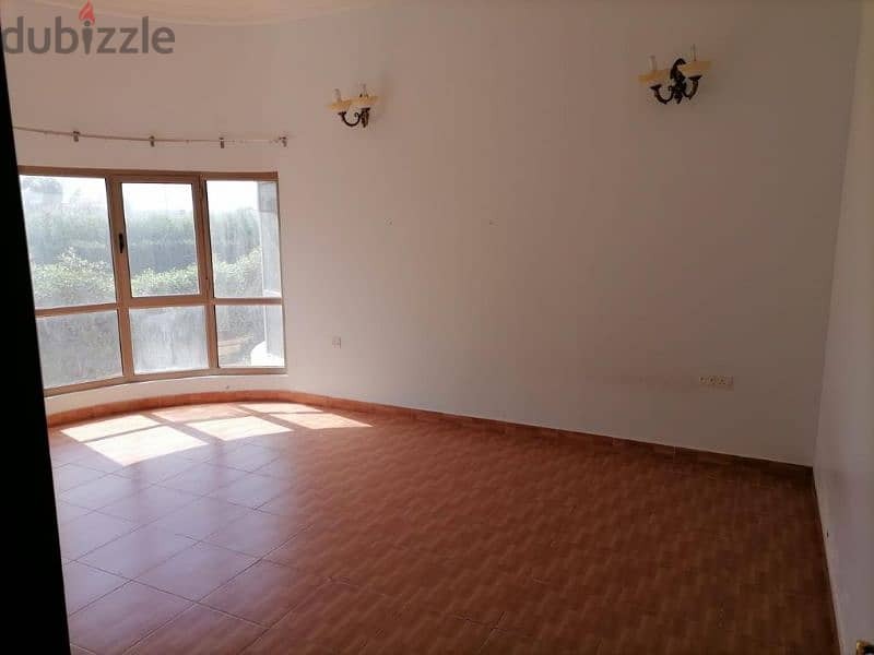 For rent, a villa in North Riffa للايجار فيلا في الرفاع 1