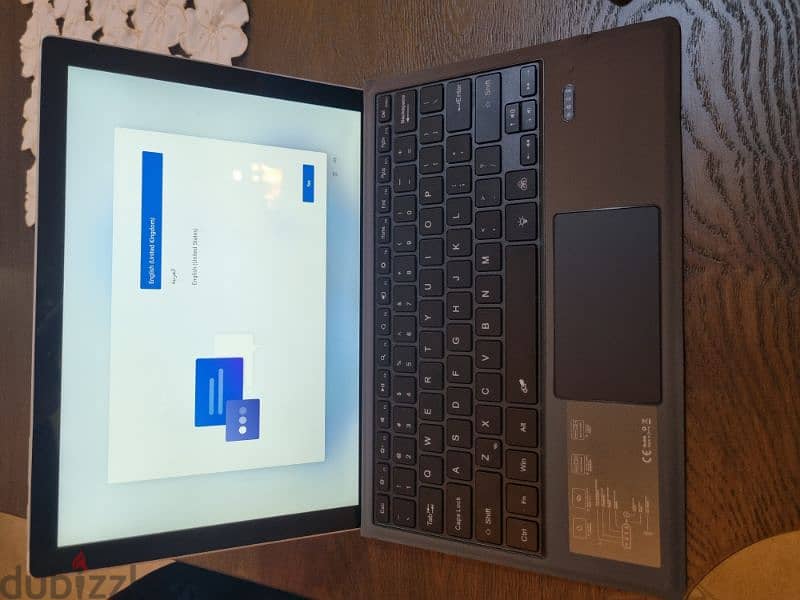 Surface Pro 7 with keyboard and box 3