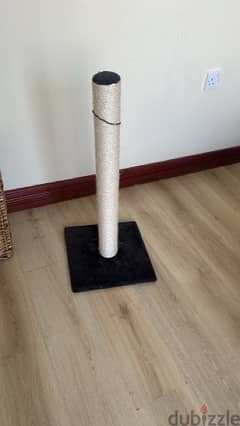 cat scratch pole - never used 0