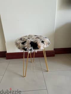 Tool/chair selling for leaving Bahrain 0