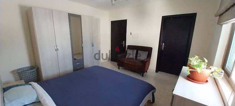 SAAR - Furnished room with attached bathroom in a 2 bedroom flat 5