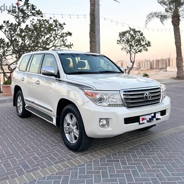 Toyota Land Cruiser GX-R 2012 0