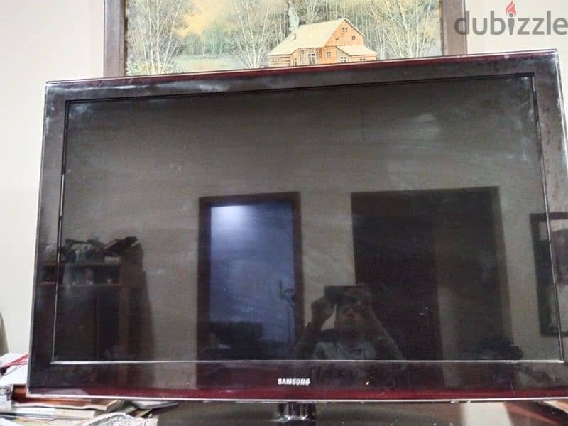 SAMSUNG 52inch LCD(OLD EDITION)TV FOR SALE 2