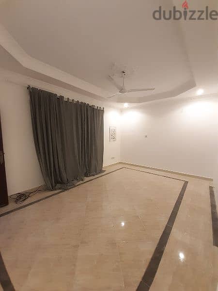 للايجار بيت في الرفاع For rent house in Riffa 2