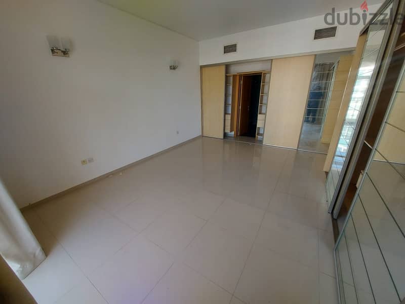 Freehold  Spacious  4 bedrooms in amwaj island 8