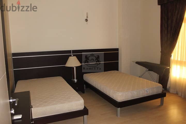 2 bed near Al Merkado mall Janabiya 4