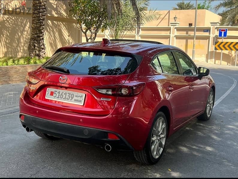 Mazda 3 Hatchback 0