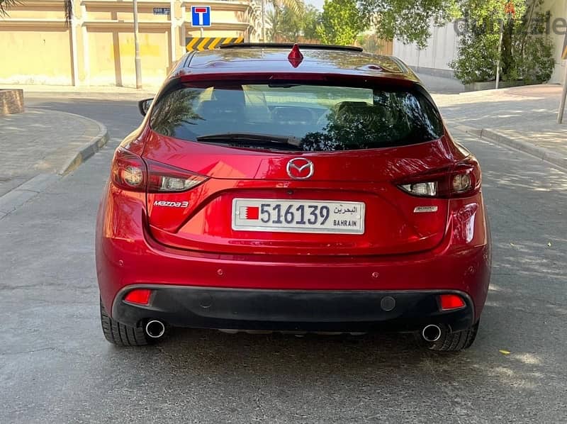 Mazda 3 Hatchback 1