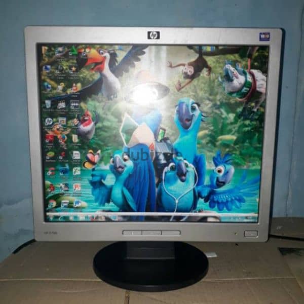 HP used 17" Monitor شاشة إج بي 4