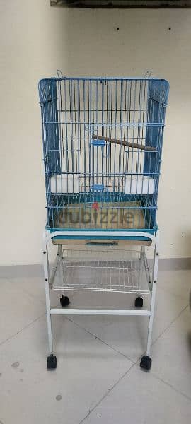 للبيع قفص مع ستاند  parrot cage with stand good condition 0