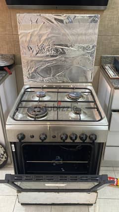 Gas Cooker (Stove) in working condition.
