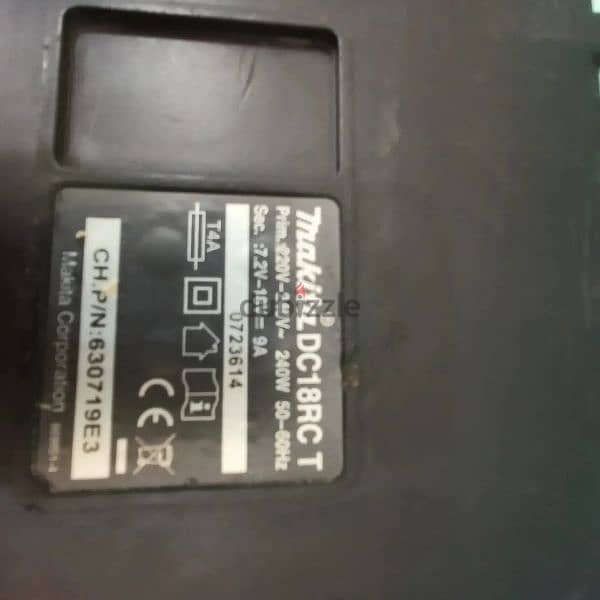 Used Makita Battery charger model DC18RC شاحن مكيتا مستخدم 1