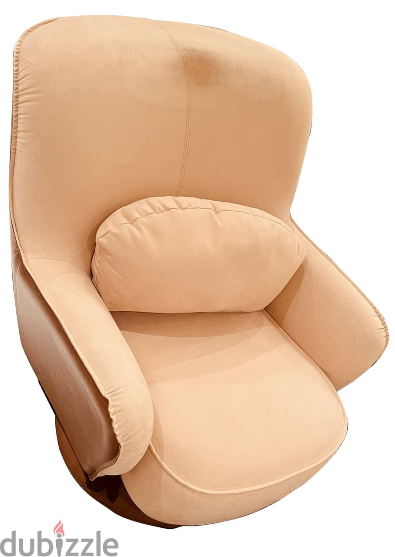 Rolling comfortable Armchair 3