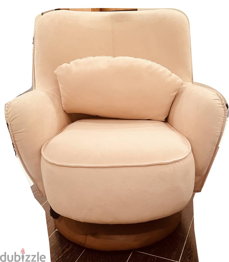 Rolling comfortable Armchair 1