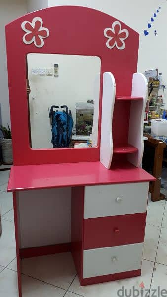 dressing table urgent for sale 1