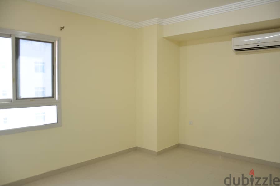 Executive 2 & 3 BHK flat available in Adliya near HSBC bank 6