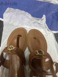 tommy sandals size 7