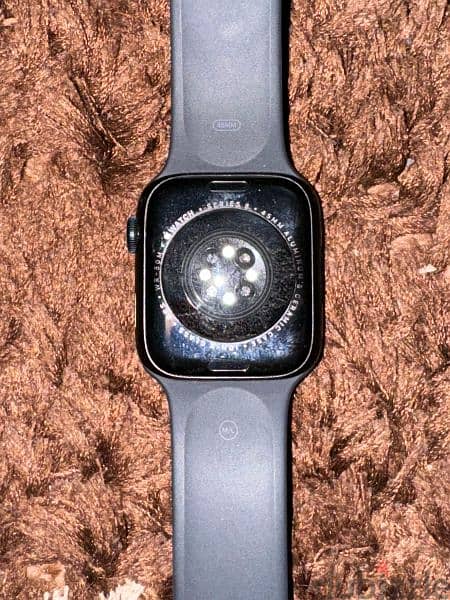 Apple Watch Series 8 45mm with complete box. 2