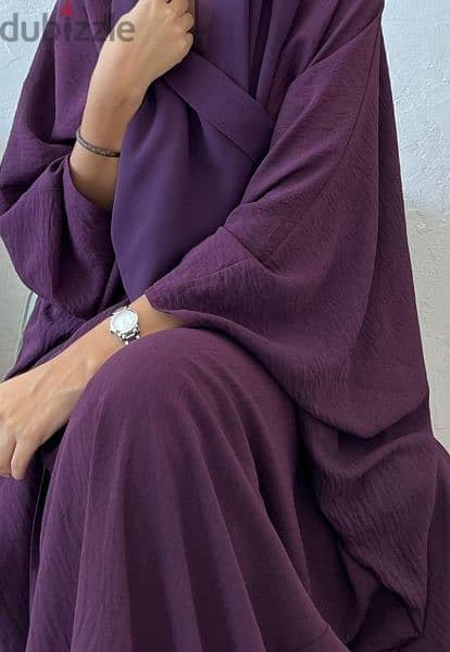 GRAB THE LAST PIECE !!!! 4 BD ONLY   Navy blue bisht abaya 1