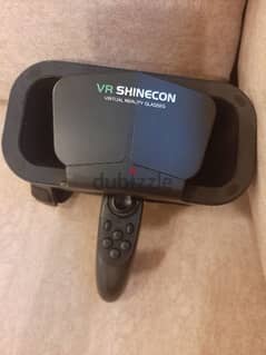 Vr headset with playable games with controller