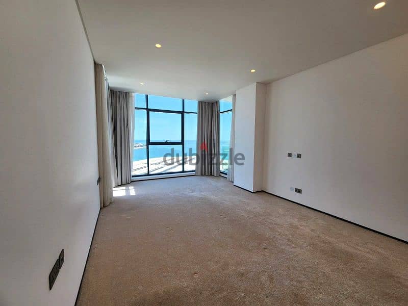 Seaview Penthouse | Harbour Row with private pool & roof top 9