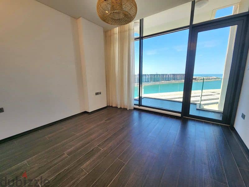 Seaview Penthouse | Harbour Row with private pool & roof top 10