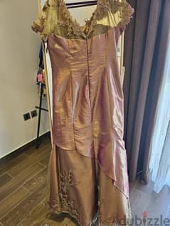 beautiful gown used once few hours. size large 0