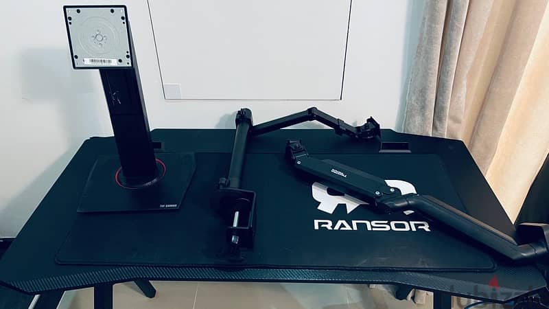 Ransor Gaming Desk, Ransor Gaming Table, Monitor stands 2
