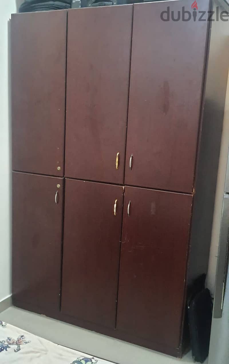 3 DOOR CUPBOARD FOR SALE 0