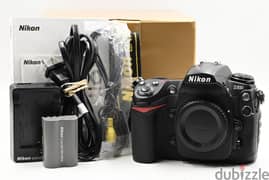 Nikon D300 Digital SLR Camera with Nikon NIKKOR 16-85mm Lens