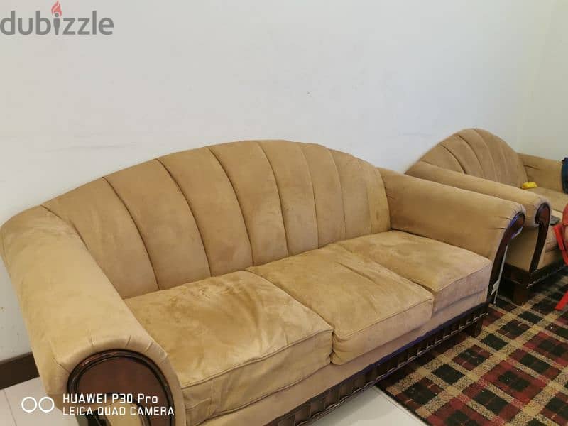 sofa set 7 seater with table and carpet 2