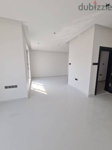 New deluxe villa for rent in Zallaq  للايجار فيلا جديدة في زلاق 10