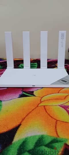 Huawei 5G extender for sale wifi 6 plus  3000 mbps speed 0
