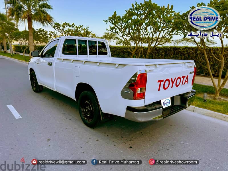 TOYOTA HILUX - PICK UP, SINGLE CABIN  Year-2018, Single owner use 3