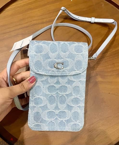 Sling wallet coach hot sale