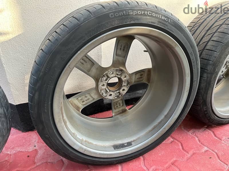 Orginal Audi 19 inch  4 Alloy with 4 tayers in excellent condition 0