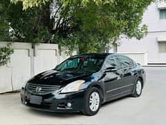 NISSAN ALTIMA 2010 MODEL CALL OR WHATSAPP ON 33264602
