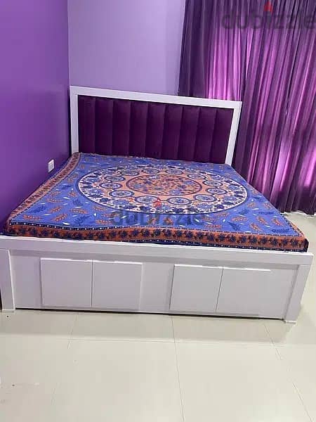 Double bed hand made in Bahrain new little used for sale 2