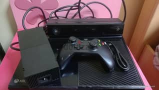 Xbox One with one controller+Kinect+3 CD game's, for urgent sale 0