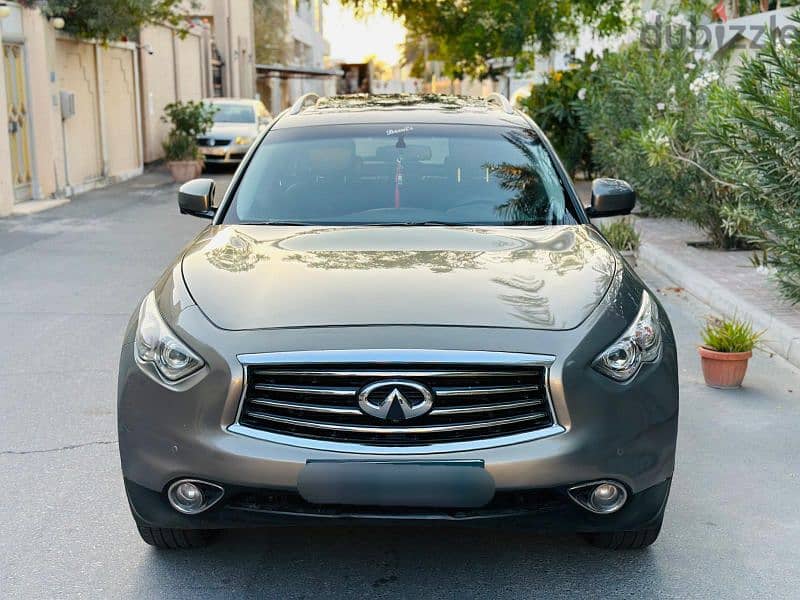 INFINITI FX35
Year-2009. Excellent condition car in very well maintain 4