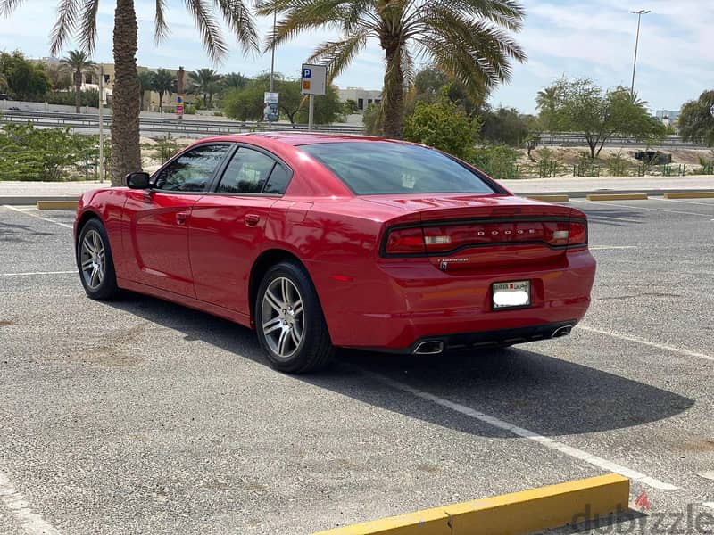 Dodge Charger 2013 (Red) 5