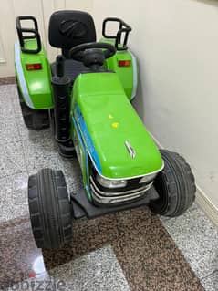 KIDS TRACTOR IN EXCELLENT CONDITION