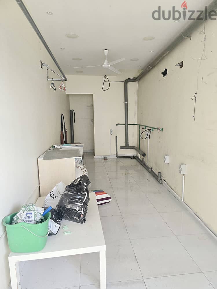 Ready laundry Shop For Rent in Karbabad With Mezanin and Bathroom ! 3