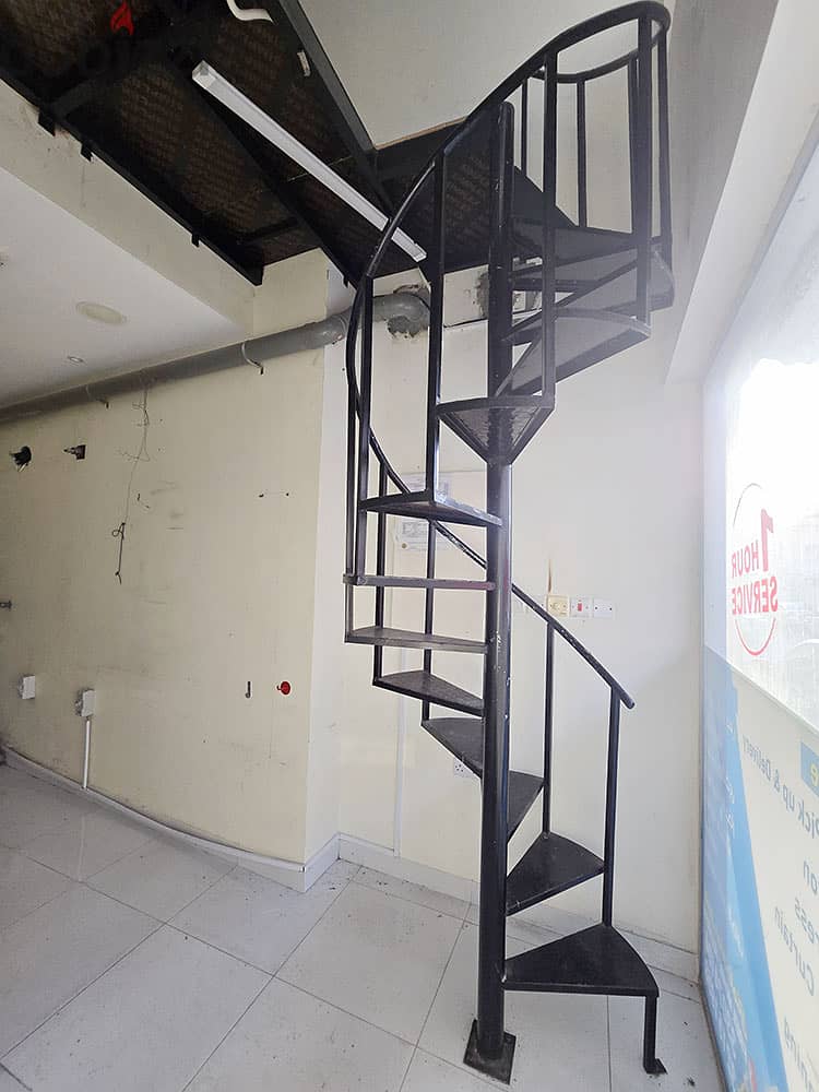 Ready laundry Shop For Rent in Karbabad With Mezanin and Bathroom ! 5