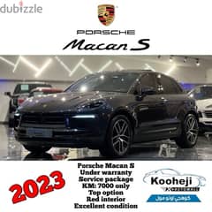 Porsche *Macan S* 0