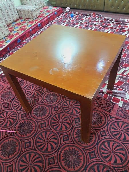 2 tables for sale in good condition using as a coffee table or for dec 3