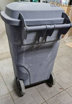 Wheel Garbage container