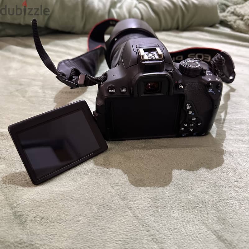 Canon 700D touch screen 1